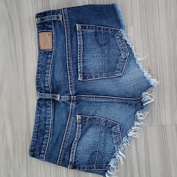 3 for $15 item🎉American Eagle Outfitters Denim Shorts - Picture 2 of 3